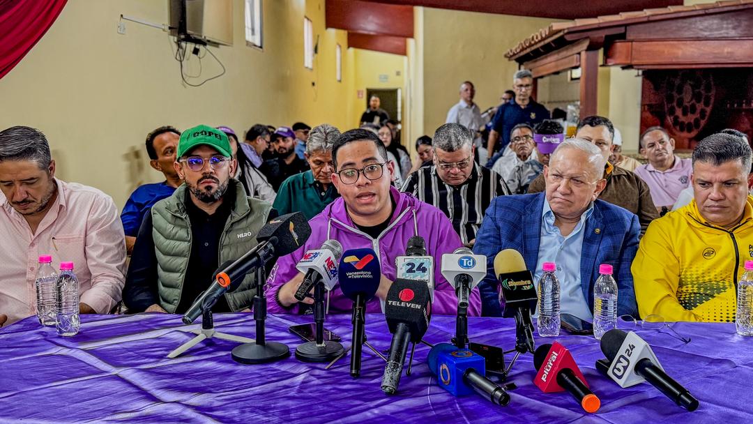 Diputado Oliver Ponce: Es momento de dar soluciones al país a través del diálogo y el entendimiento