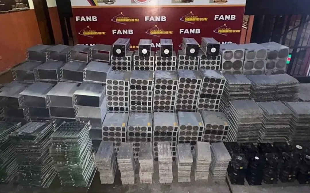 Desmantelada una granja de criptominería ilegal y clandestina en San Félix