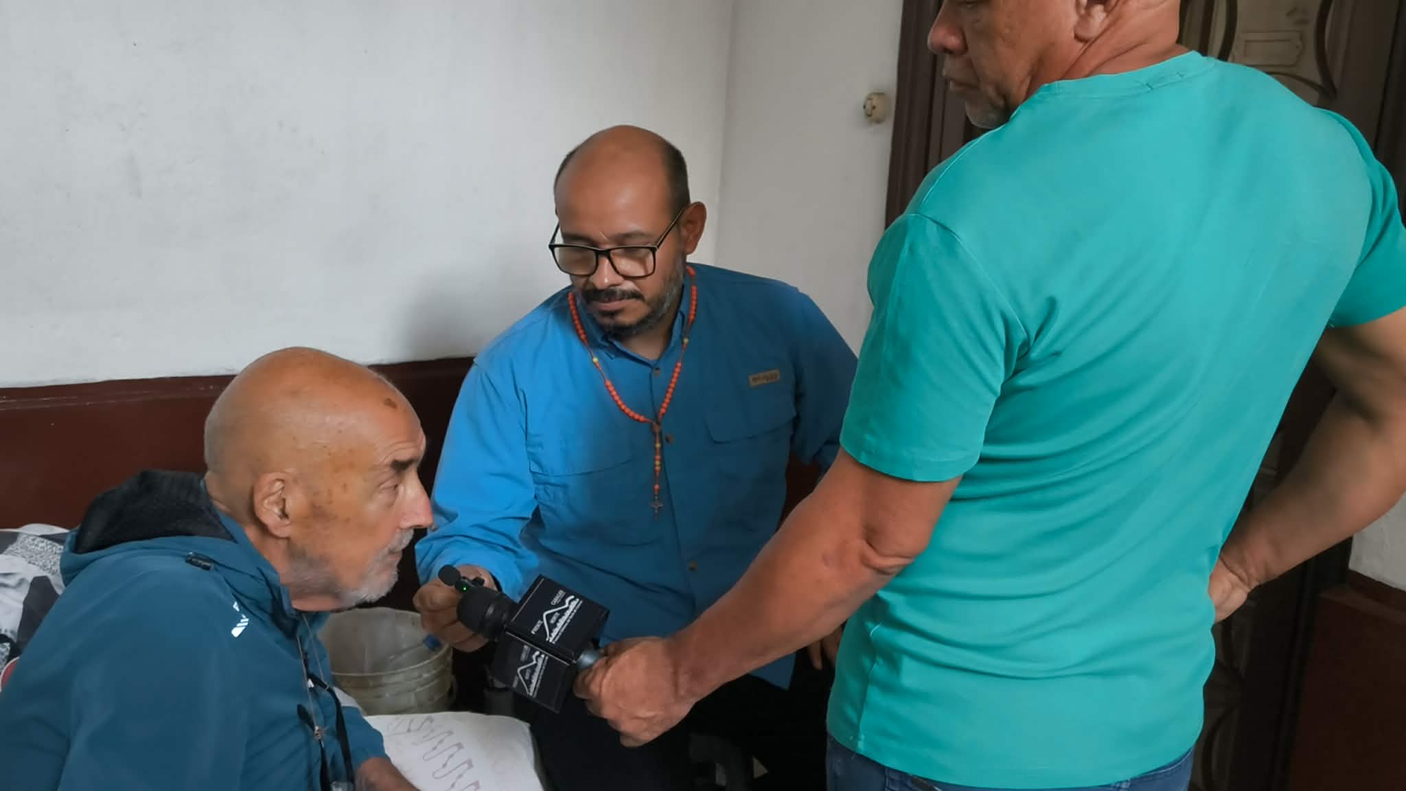 Denuncian como abuelo preso político uruguayo le dieron arresto domiciliario pero al llegar a su apartamento lo encontró invadido