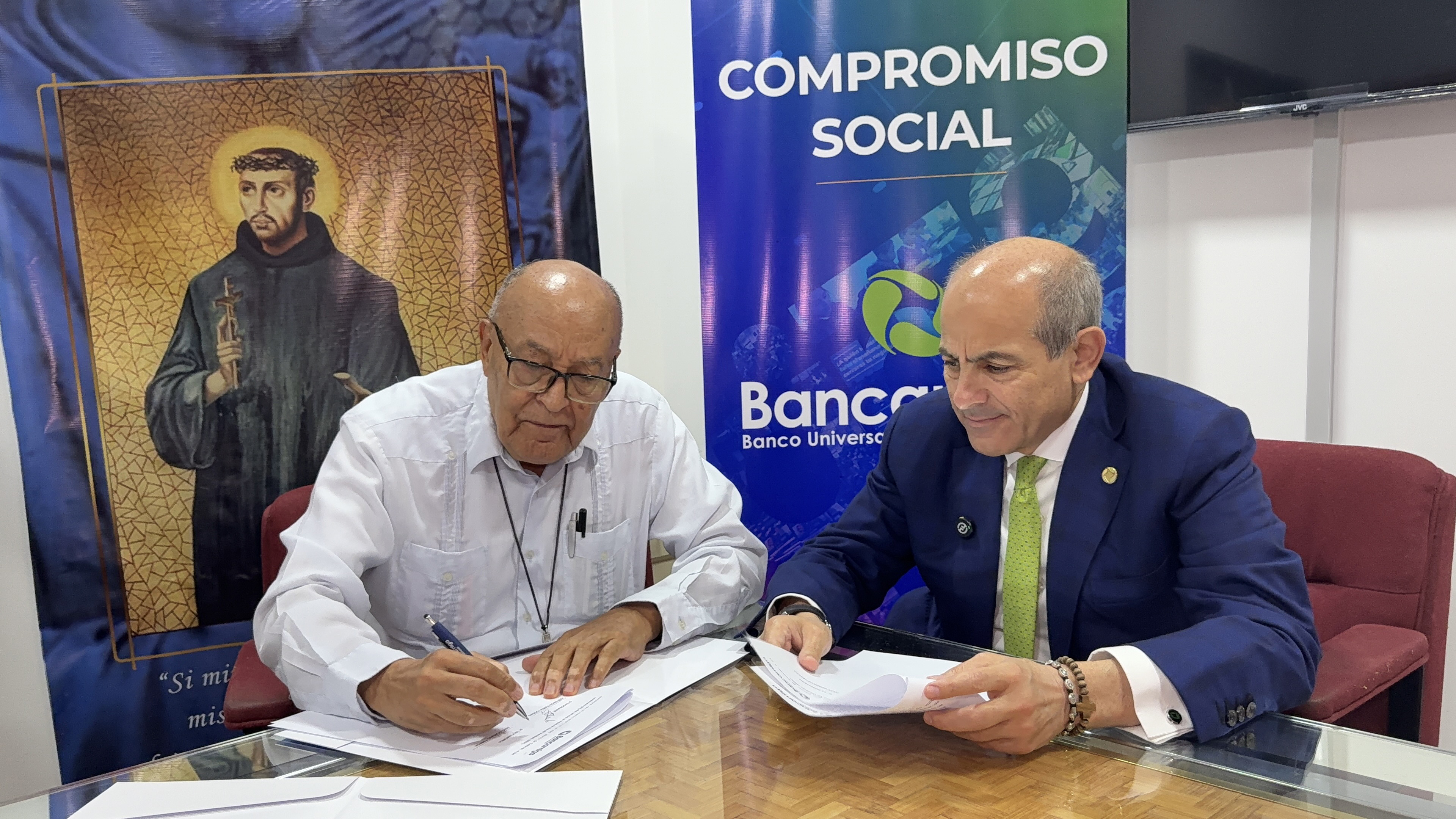 Bancamiga apoya atención médica de calidad en el Hospital San Juan de Dios